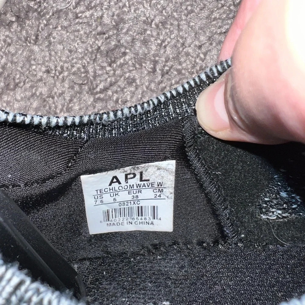 Apl Women’s Techloom Wave Running Shoe Size 7.5 - image 7